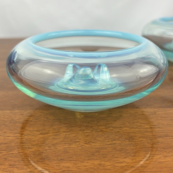 Vintage MCM fostoria seascape opalescent blue glass candle stick holders pair - Picture 5 of 8